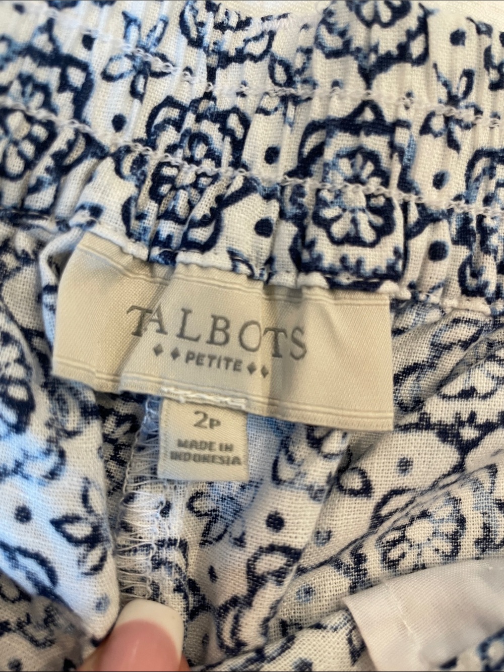 Talbots Navy and White Geometric Printed Crop Pants 2P
